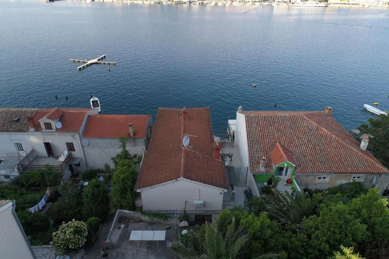 Apartments By The Sea Mali Lošinj Croacia