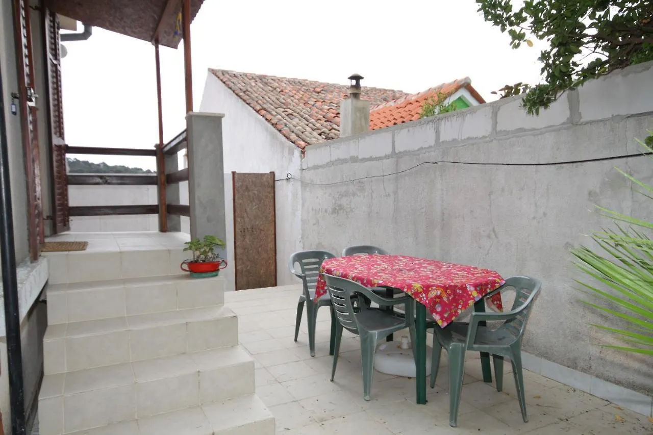 Apartments By The Sea Mali Lošinj Croacia