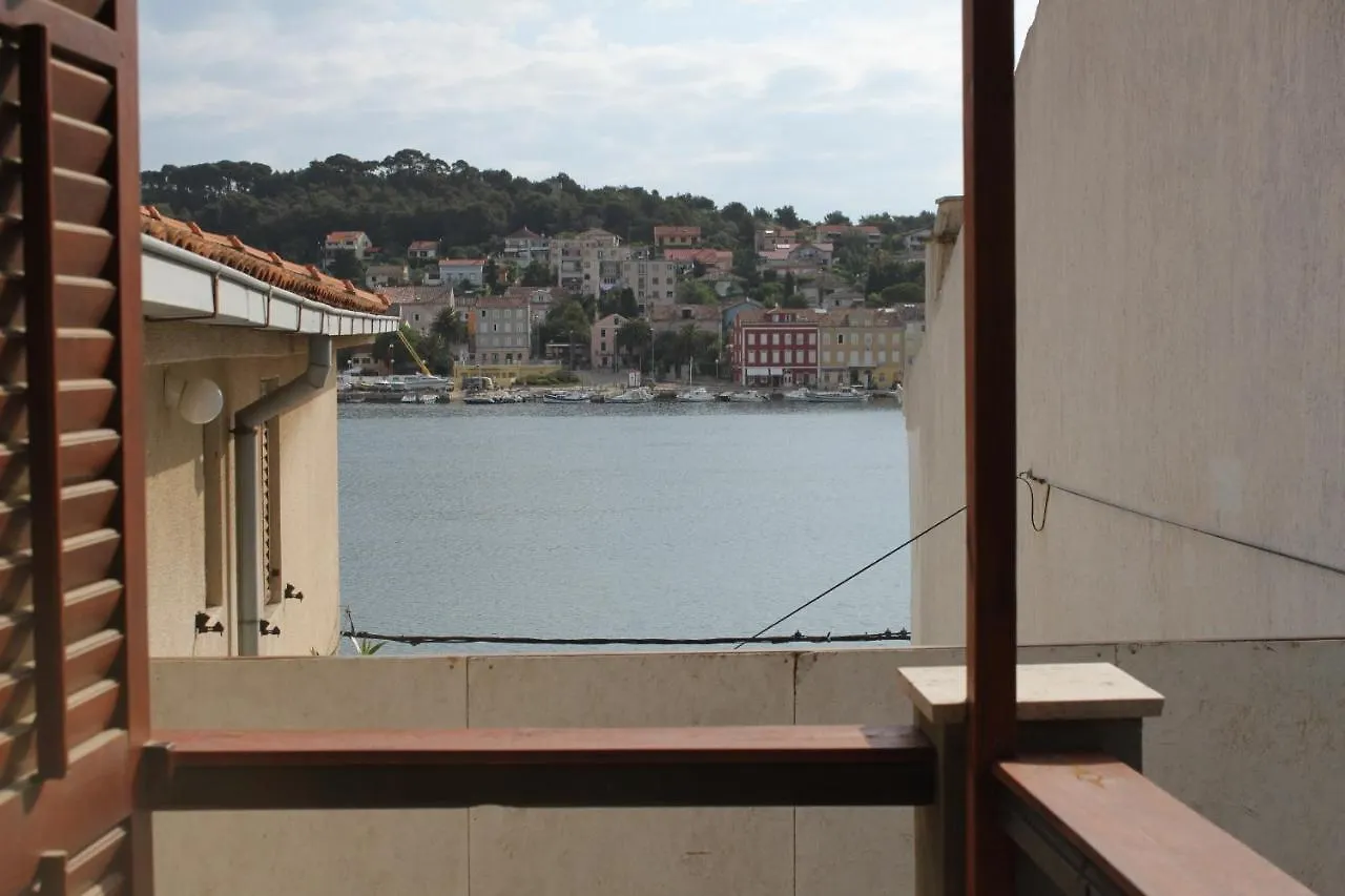 Apartments By The Sea Mali Lošinj Croacia
